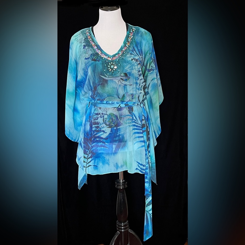 Pretty scarf top